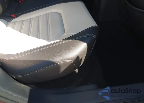 2016 Volkswagen Jetta Sport z USA, uszkodzony, nr VIN 3VWD17AJ8GM337406